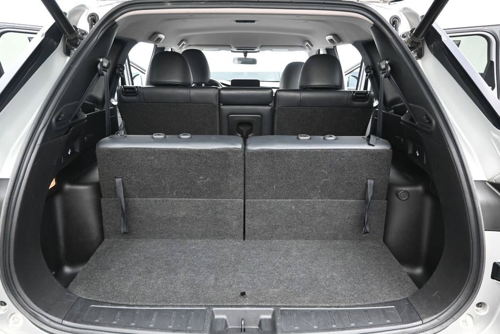 Used 2024 Mitsubishi Outlander SE FWD image 14