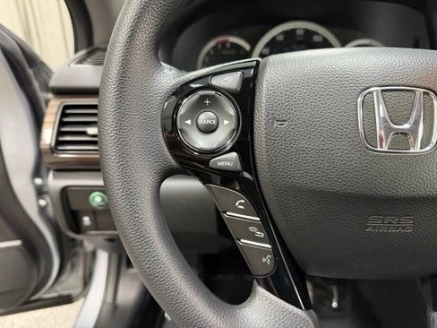Used 2016 Honda Accord EX image 15