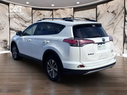 Used 2017 Toyota RAV4 XLE w/ Carpet Mat Package AWD/4WD image 2