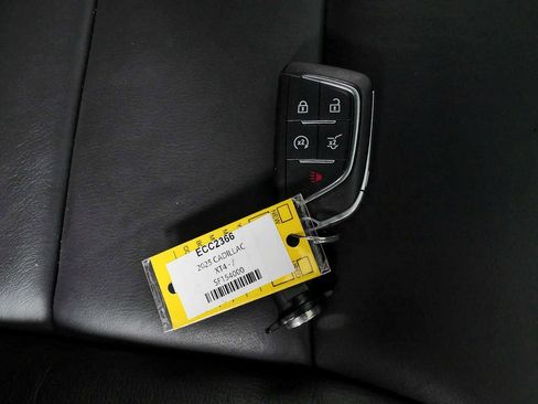 Certified 2025 Cadillac XT4 Premium Luxury FWD image 23