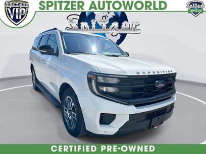 Used 2025 Ford Expedition Active
