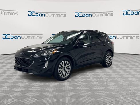 Used 2022 Ford Escape Titanium AWD/4WD image 4