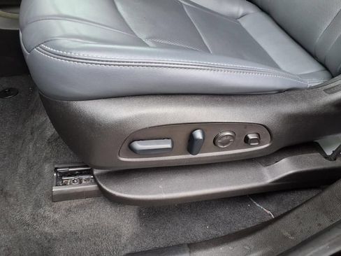 Used 2024 Buick Enclave Premium FWD image 10