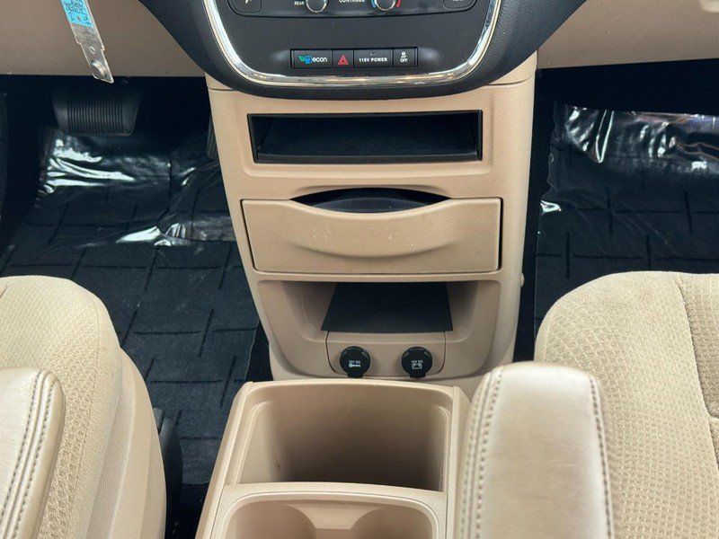 Used 2015 Dodge Grand Caravan SE w/ Quick Order Package 29E SE FWD image 16