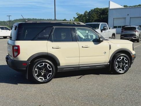 Used 2024 Ford Bronco Sport Outer Banks AWD/4WD image 8