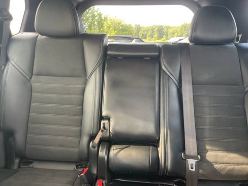 Used 2024 Mitsubishi Outlander SE AWD/4WD image 28
