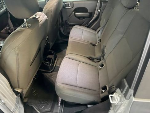 Used 2021 Jeep Gladiator Sport AWD/4WD image 30