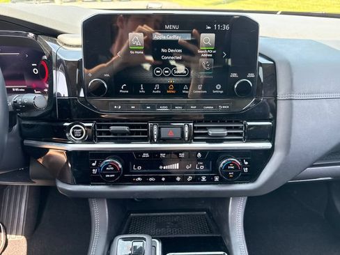 Used 2022 Nissan Pathfinder Platinum w/ Cargo Package AWD/4WD image 29