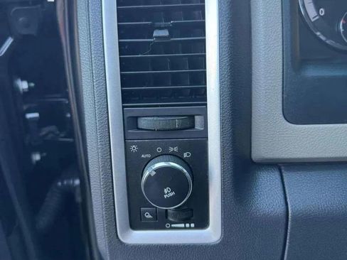 Used 2011 RAM 1500 Big Horn image 31