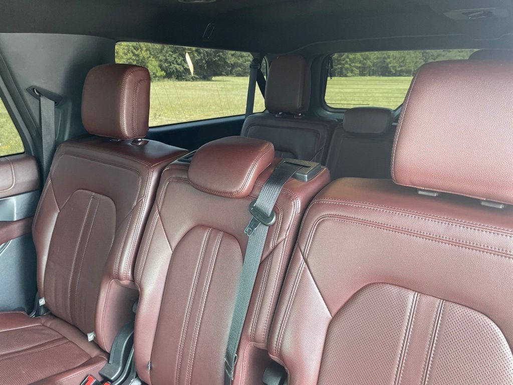 Used 2022 Ford Expedition Max Limited RWD image 34