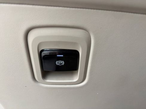 Used 2023 Maserati Grecale GT image 11