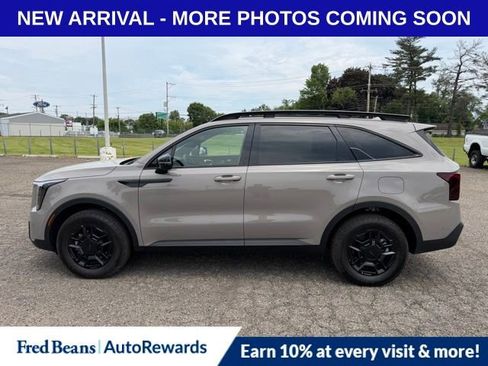 Used 2025 Kia Sorento SX Prestige w/ Olive Brown Leather Package AWD/4WD image 4