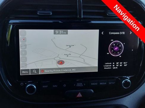 Used 2024 Kia Soul S FWD image 11