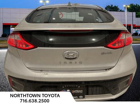 Used 2019 Hyundai Ioniq Electric image 7