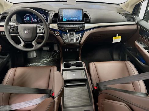 New 2026 Honda Odyssey Touring image 21