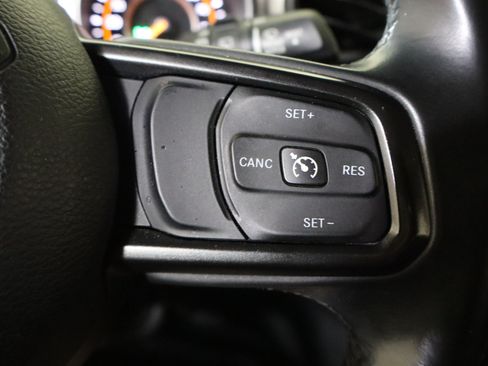 Used 2018 Jeep Wrangler Unlimited Sport S AWD/4WD image 27