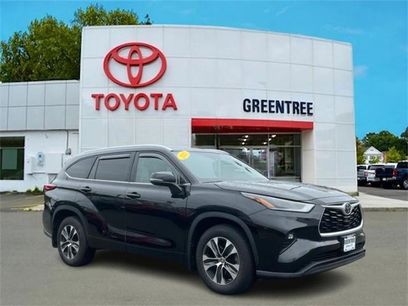 Certified 2021 Toyota Highlander XLE