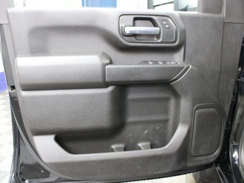 Used 2024 Chevrolet Silverado 2500 Custom AWD/4WD image 58