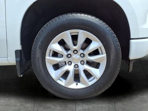 Used 2023 Chevrolet Silverado 1500 Custom RWD image 9