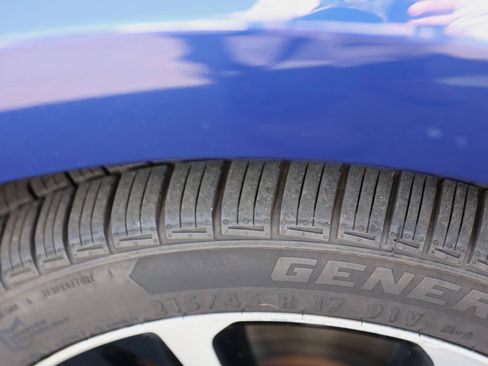 Used 2018 Toyota Corolla SE image 12