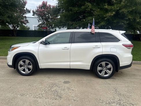 Used 2014 Toyota Highlander Limited w/ Protection Package FWD image 5