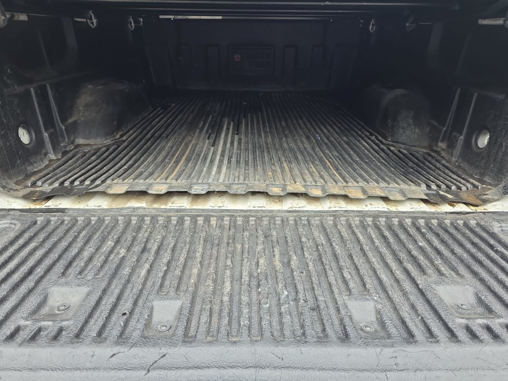 Used 2017 Chevrolet Silverado 2500 LT AWD/4WD image 13