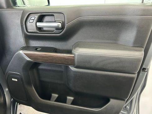 Used 2019 Chevrolet Silverado 1500 LT Trail Boss AWD/4WD image 32