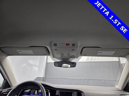 Used 2023 Volkswagen Jetta SE image 18