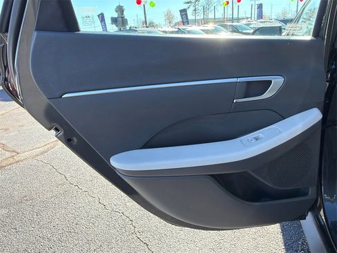 Certified 2025 Hyundai Sonata SE image 21