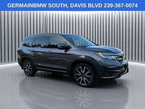 Used 2019 Honda Pilot Touring image 3