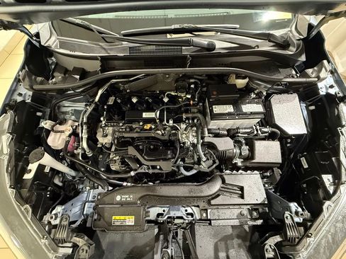 Certified 2025 Toyota Corolla Cross L image 10