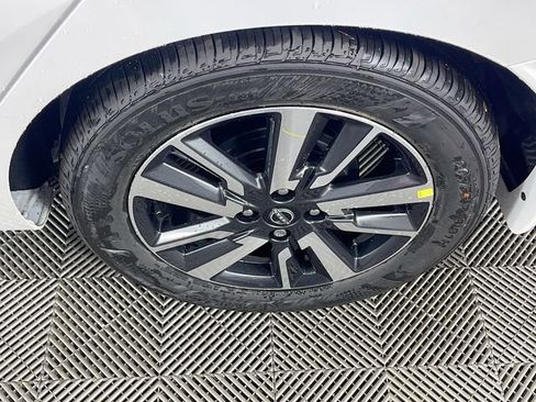 New 2025 Nissan Versa SV w/ Trunk Package image 20