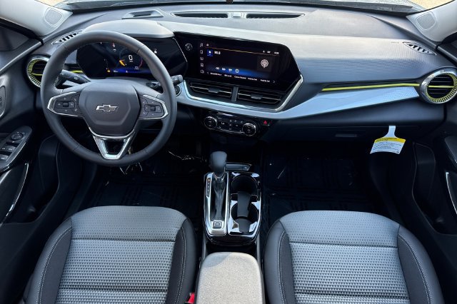 New 2026 Chevrolet Trax LT w/ Driver Confidence Package FWD image 21