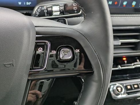 New 2026 Lincoln Corsair Reserve image 23