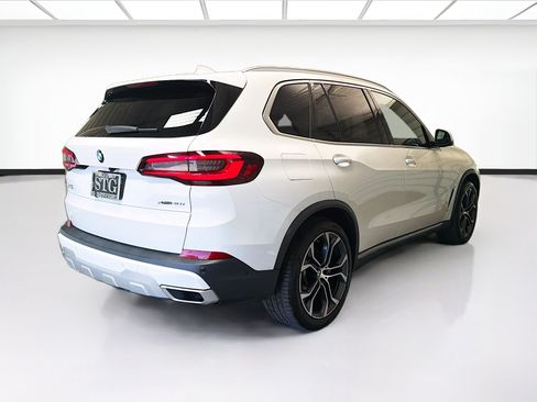 Used 2021 BMW X5 xDrive40i w/ Convenience Package AWD/4WD image 4