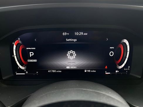 Used 2022 Nissan Rogue Platinum w/ Head-Up Display Package FWD image 10