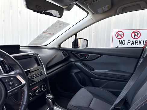 Used 2021 Subaru Crosstrek 2.0i Premium image 16