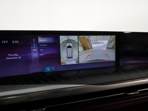 Used 2025 Cadillac Escalade Premium Luxury w/ Touring Package image 27