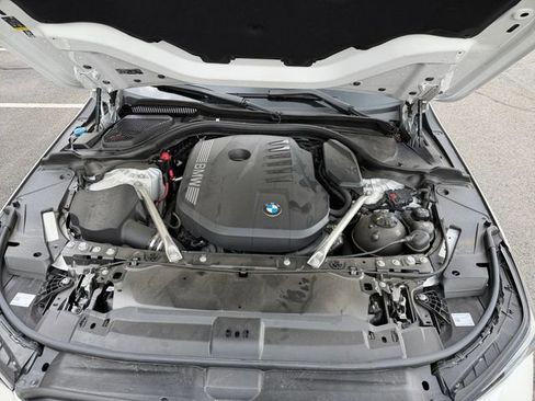 Used 2024 BMW 540i xDrive w/ Premium Package image 27