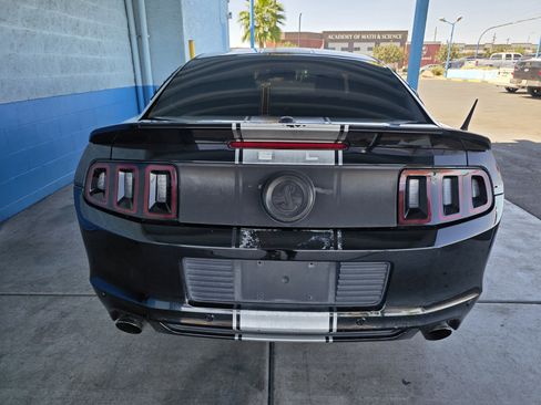 Used 2013 Ford Mustang GT Premium w/ Security Pkg RWD image 4