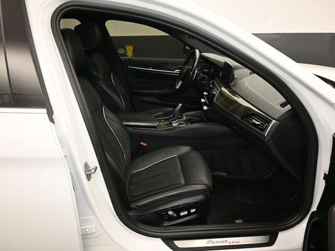 Used 2018 BMW 540i xDrive AWD/4WD image 43