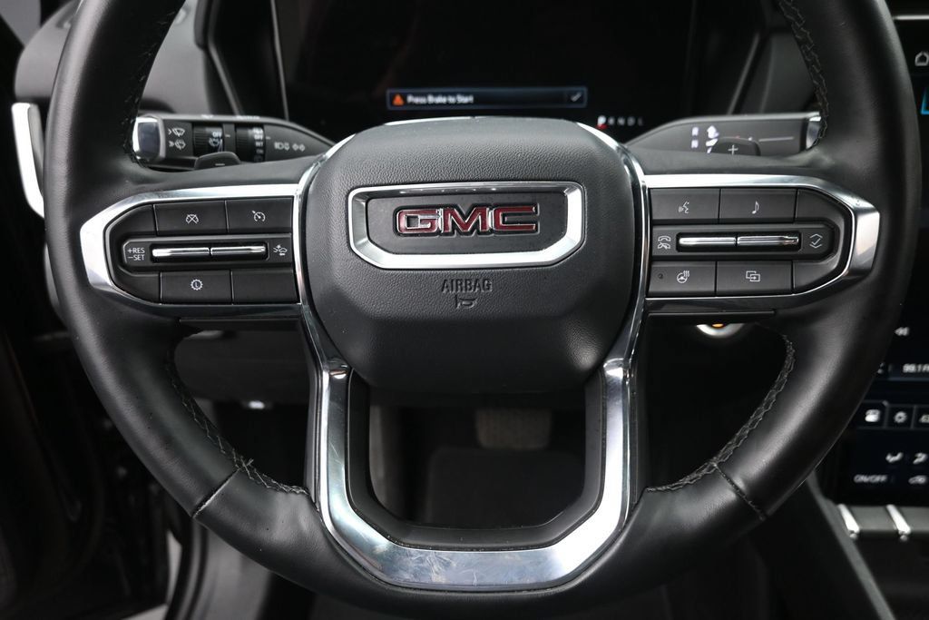 Used 2025 GMC Terrain Elevation AWD/4WD image 17