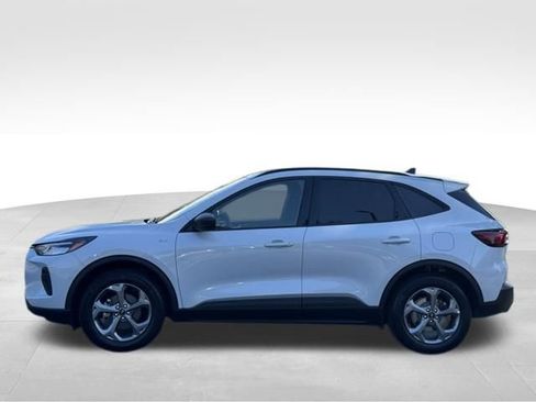 Used 2025 Ford Escape ST-Line image 6
