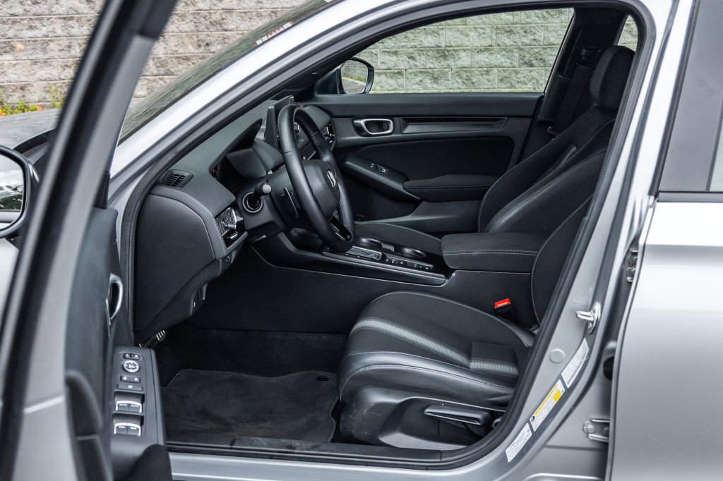 Used 2024 Honda Civic Sport image 25
