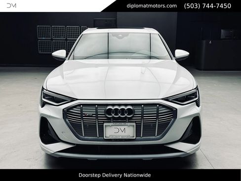 Used 2021 Audi e-tron Premium AWD/4WD image 11