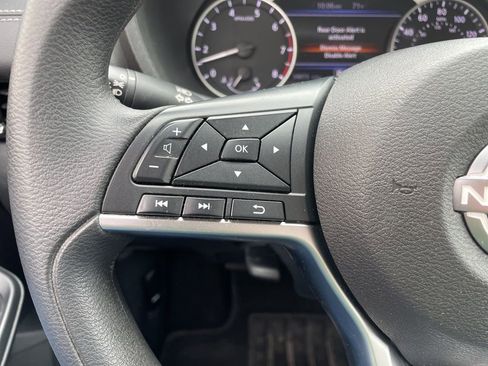 Used 2025 Nissan Sentra SV FWD image 26