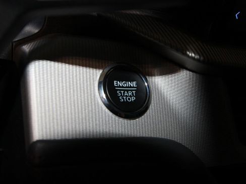 Used 2025 Ford Explorer Active image 12