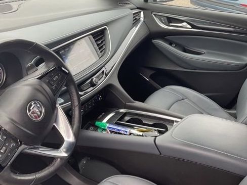 Certified 2023 Buick Enclave Essence image 5