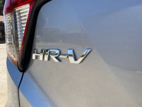 Used 2022 Honda HR-V EX image 16