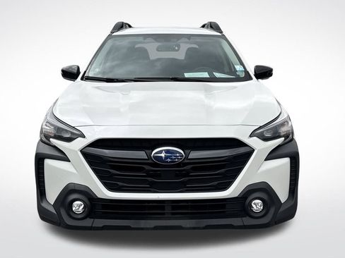 Used 2024 Subaru Outback Premium image 9